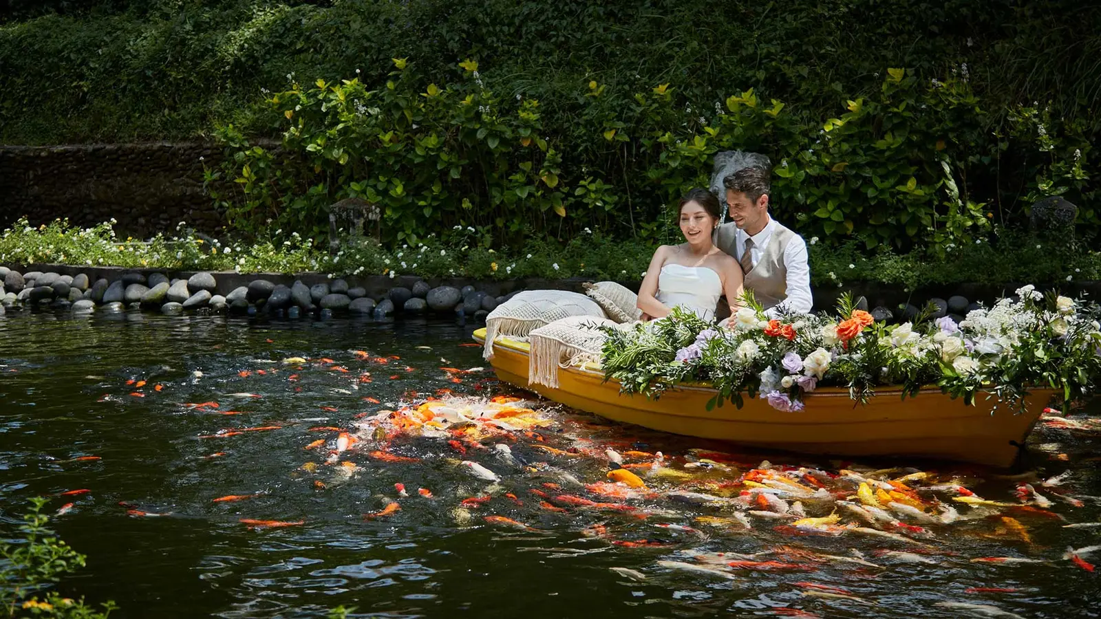 Photo Moment On The Boat